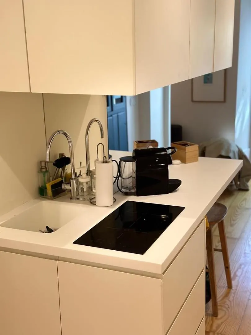 Cozy 1Br, Private Terrace & Pool - Estrela | By Airnest Apartment Lisbon