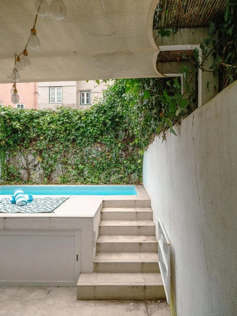 Апартаменты Cozy 1Br, Private Terrace & Pool - Estrela | By Airnest Лиссабон 0*,  Португалия