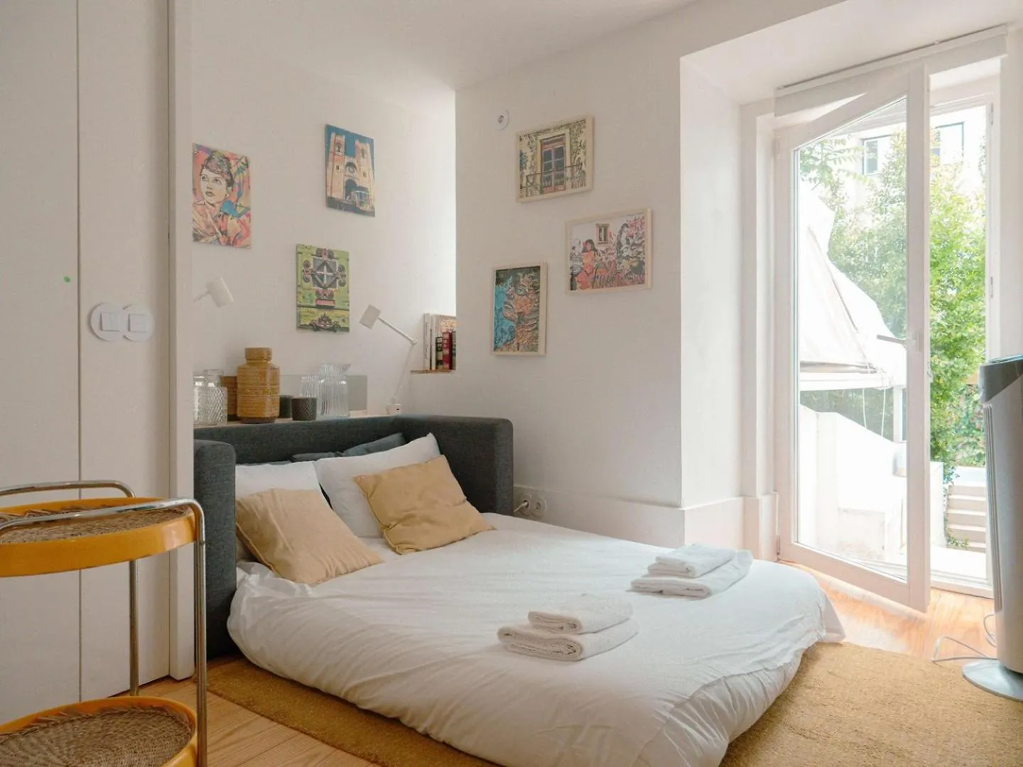 Cozy 1Br, Private Terrace & Pool - Estrela | By Airnest Lägenhet Lisboa
